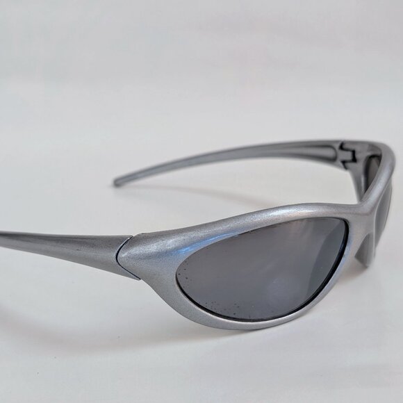 NWT Vintage 90's PC Rectangle Sporty Sunglasses (S. Silver) - Picture 2 of 5